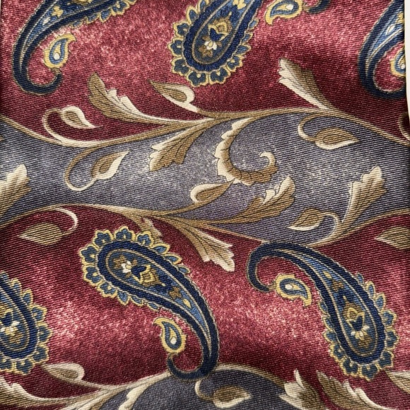 Barrington men’s silk tie, Paisley, red gray blue white pattern design - Picture 2 of 5